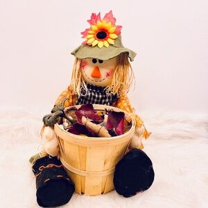 🌻 Fall Harvest Scarecrow with Basket – Rustic Farmhouse Autumn Décor